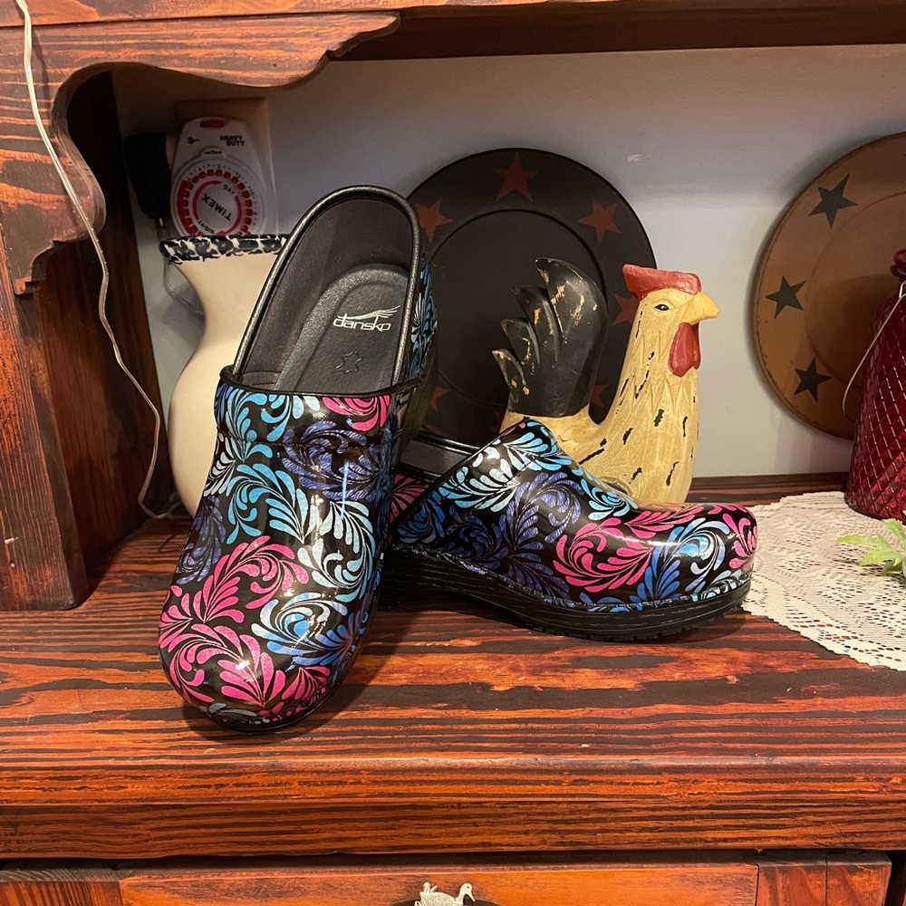 Dansko Professional Patent Leather Slip On NWOT